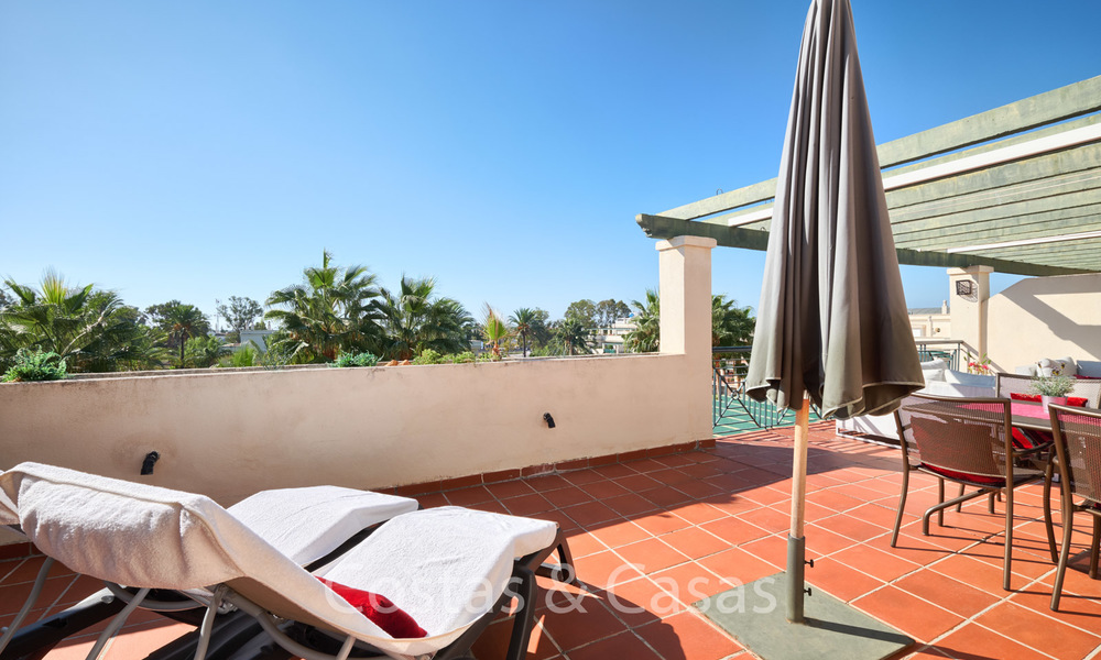 Heerlijk penthouse appartement te koop, op loopafstand van strand en Puerto Banus, Nueva Andalucia - Marbella 6599