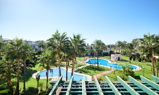 Heerlijk penthouse appartement te koop, op loopafstand van strand en Puerto Banus, Nueva Andalucia - Marbella 6605 
