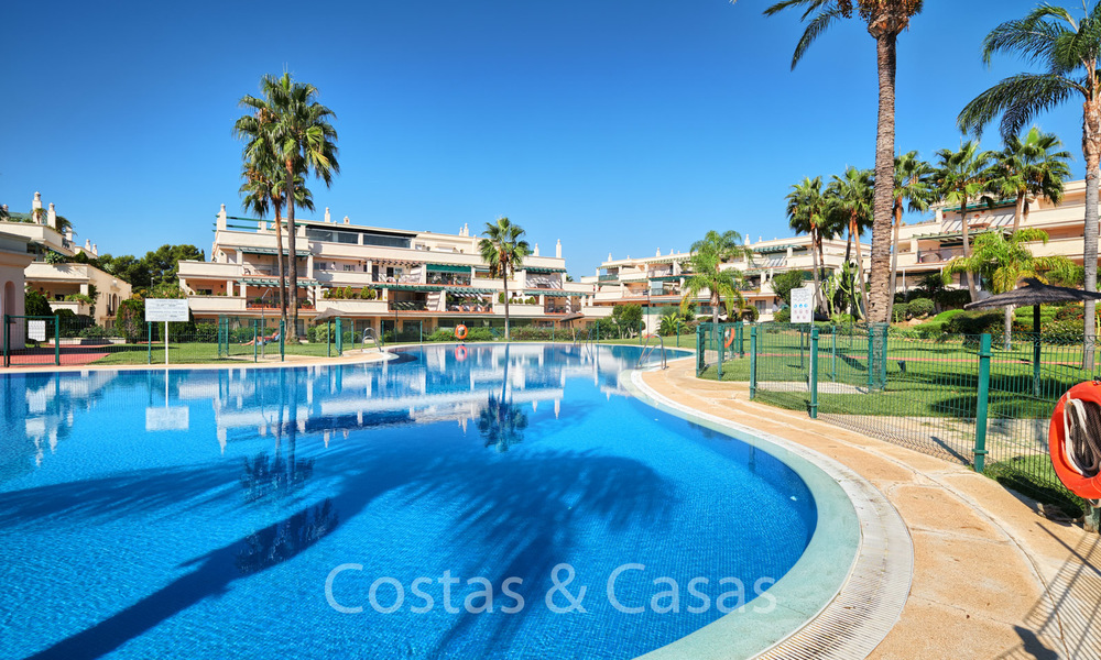 Heerlijk penthouse appartement te koop, op loopafstand van strand en Puerto Banus, Nueva Andalucia - Marbella 6625