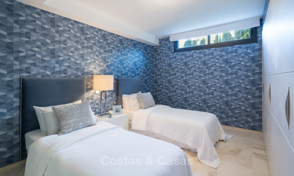 Stijlvolle eigentijdse designer villa's te koop aan de New Golden Mile, Marbella - Estepona 6631
