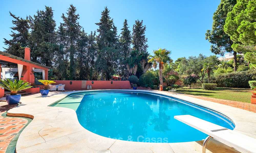 Ruime villa met veel potentieel te koop, op wandelafstand van het strand en Puerto Banus - Golden Mile, Marbella 6688