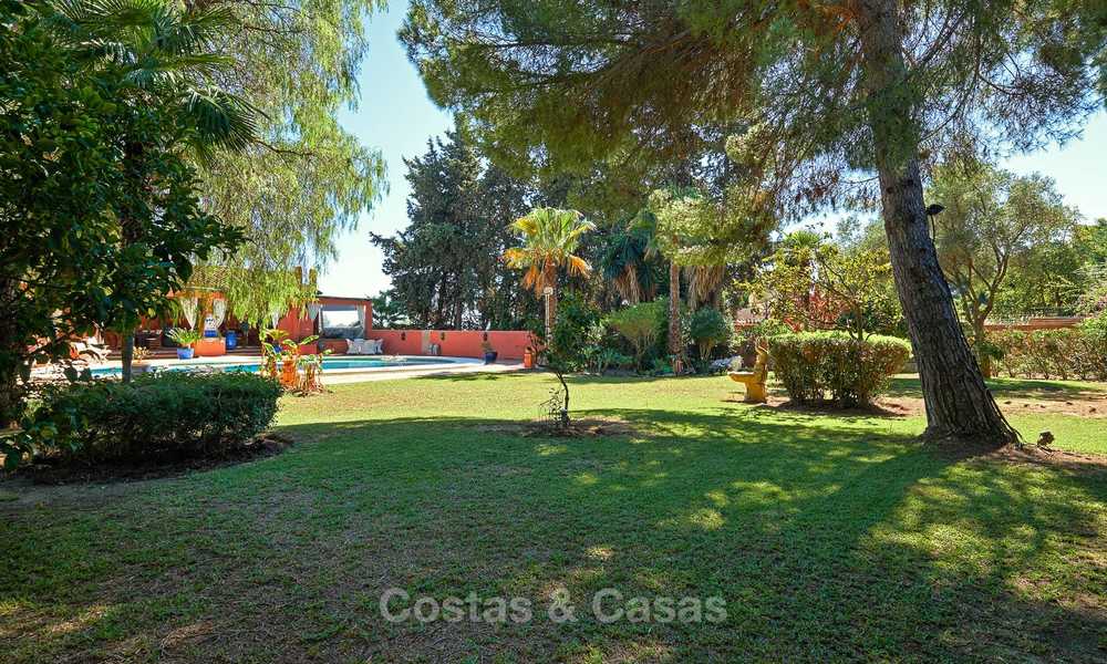 Ruime villa met veel potentieel te koop, op wandelafstand van het strand en Puerto Banus - Golden Mile, Marbella 6698
