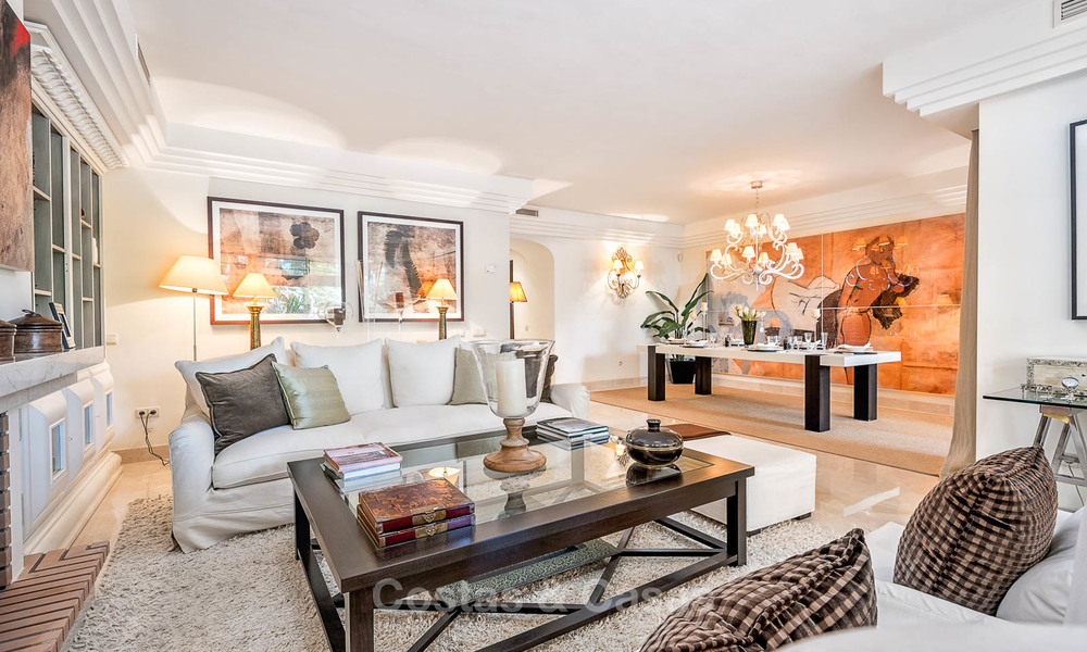 Goed gelegen, stijlvol luxe appartement in een prachtige urbanisatie - Nueva Andalucia, Marbella 6777