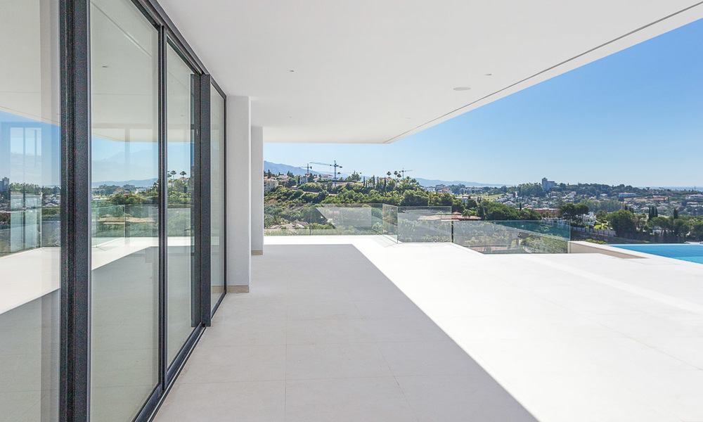 Majestueuze moderne villa met panoramisch zeezicht te koop, front-line golf, Benahavis - Marbella 6837