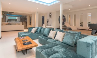 Weelderige nieuwbouw designer villa te koop in een exclusieve urbanisatie, Benahavis - Marbella 6884 