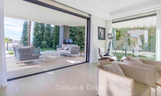 Weelderige nieuwbouw designer villa te koop in een exclusieve urbanisatie, Benahavis - Marbella 6896 