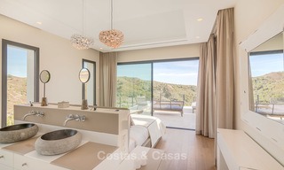 Weelderige nieuwbouw designer villa te koop in een exclusieve urbanisatie, Benahavis - Marbella 6905 