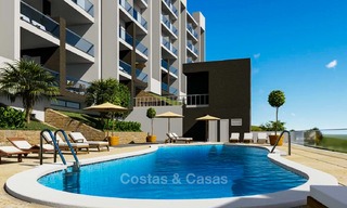 Aantrekkelijke nieuwe appartementen met uitzicht op zee en golf te koop, op loopafstand van het strand, Manilva - Costa del Sol 7077 