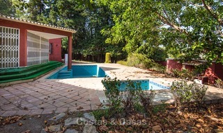 Te renoveren villa op een grote kavel te koop, spectaculaire toplocatie - Golden Mile, Marbella 6987 