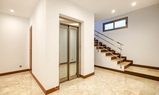 Ruime nieuwbouw villa van topkwaliteit te koop, instapklaar, Marbella East 7157 