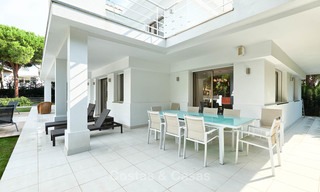 Ruime nieuwbouw villa van topkwaliteit te koop, instapklaar, Marbella East 7187 