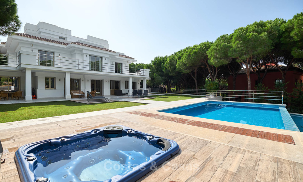 Ruime nieuwbouw villa van topkwaliteit te koop, instapklaar, Marbella East 7189