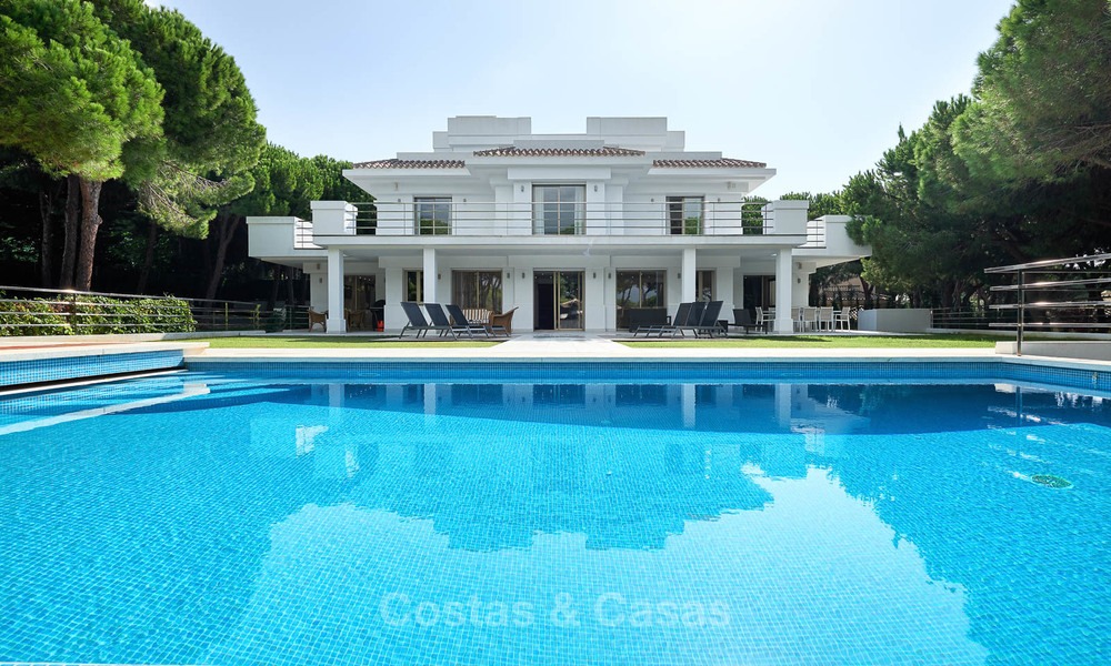 Ruime nieuwbouw villa van topkwaliteit te koop, instapklaar, Marbella East 7190