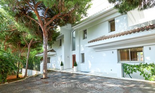 Ruime nieuwbouw villa van topkwaliteit te koop, instapklaar, Marbella East 7194 