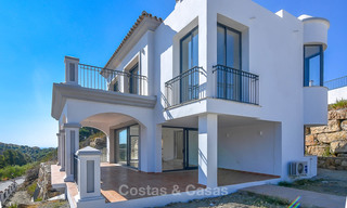 Koopje! Gerenoveerde villa in Andalusische stijl te koop, met prachtig uitzicht op de bergen, Nueva Andalucia, Marbella 7579 