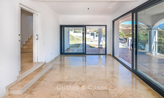Koopje! Gerenoveerde villa in Andalusische stijl te koop, met prachtig uitzicht op de bergen, Nueva Andalucia, Marbella 7590 