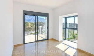 Koopje! Gerenoveerde villa in Andalusische stijl te koop, met prachtig uitzicht op de bergen, Nueva Andalucia, Marbella 7597 