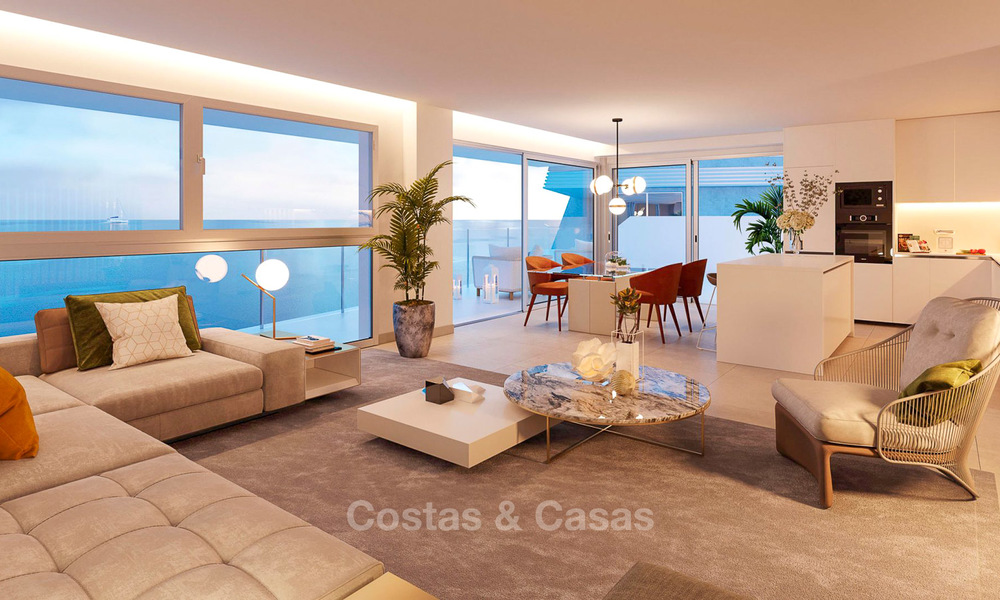 Prachtige nieuwe eigentijdse schakelvilla´s met uitzicht op zee te koop, in een prestigieus resort - Mijas Costa, Costa del Sol 7628