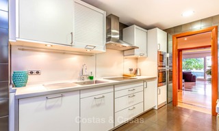 Luxe appartement in een prestigieus complex te koop, strandzijde Puerto Banus, Marbella 7756 