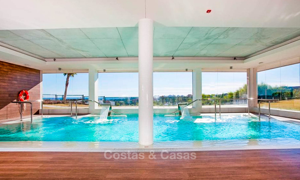 Ruim, licht en modern luxe penthouse te koop met golf- en zeezicht in Marbella - Benahavis 7733