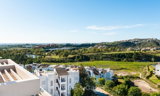 Ruim, licht en modern luxe penthouse appartement te koop met golf en zeezicht in Marbella - Benahavis 7816 