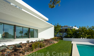 Nieuwe eigentijdse luxe villa's met zeezicht te koop, in een exclusieve urbanisatie in Benahavis - Marbella 21654 