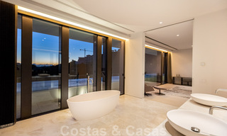 Nieuwe eigentijdse luxe villa's met zeezicht te koop, in een exclusieve urbanisatie in Benahavis - Marbella 37276 