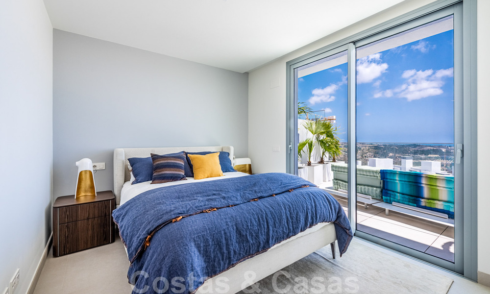 Nieuwe moderne frontline golf appartementen met uitzicht op zee te koop in een luxe resort in Mijas, Costa del Sol. Instapklaar! Laatste penthouses! 39684