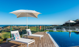 Nieuwe moderne frontline golf appartementen met uitzicht op zee te koop in een luxe resort in Mijas, Costa del Sol. Instapklaar! Laatste penthouses! 39701 