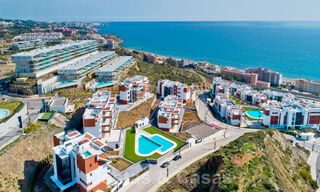 Nieuwe avant-gardistische appartementen te koop, op loopafstand van het strand en voorzieningen, Fuengirola, Costa del Sol. Instapklaar. 32985 