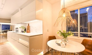 Luxueus eerstelijns strand penthouse appartement met verwarmd privé zwembad te koop in een luxe complex op de New Golden Mile, Marbella - Estepona 7858 
