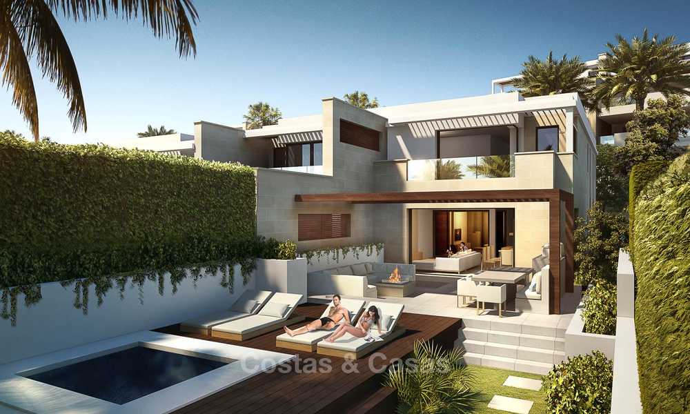 Luxueuze eerste lijn strandvilla's te koop in een nieuw, exclusief complex, New Golden Mile, Marbella - Estepona 7900