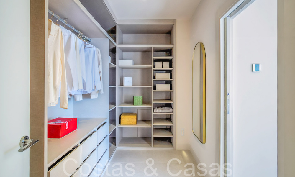 Luxueuze eerstelijns strandvilla te koop in een nieuw, exclusief complex, New Golden Mile, Marbella - Estepona 69829