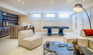 Luxueuze eerstelijns strandvilla te koop in een nieuw, exclusief complex, New Golden Mile, Marbella - Estepona 69843 