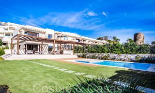 Luxueuze eerstelijns strandvilla te koop in een nieuw, exclusief complex, New Golden Mile, Marbella - Estepona 69845 