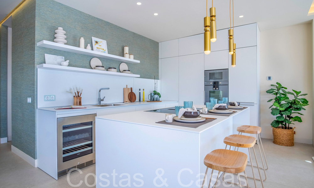 Luxueuze eerstelijns strandvilla te koop in een nieuw, exclusief complex, New Golden Mile, Marbella - Estepona 69855