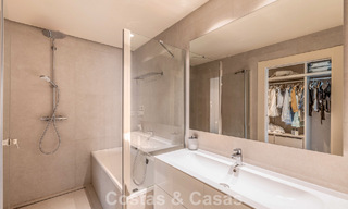 Luxueuze nieuwe eerstelijn strandappartementen te koop in een exclusief complex, New Golden Mile, Marbella - Estepona 783577 