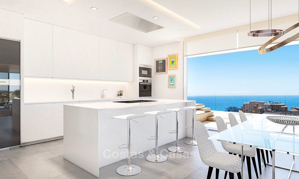 Moderne gerenoveerde appartementen te koop, op loopafstand van het strand en voorzieningen, Fuengirola - Costa del Sol 8008