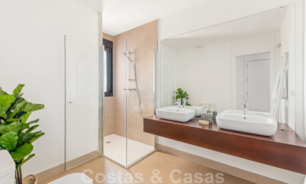 Stijlvolle moderne appartementen met adembenemend uitzicht op zee te koop, Manilva, Costa del Sol 23756