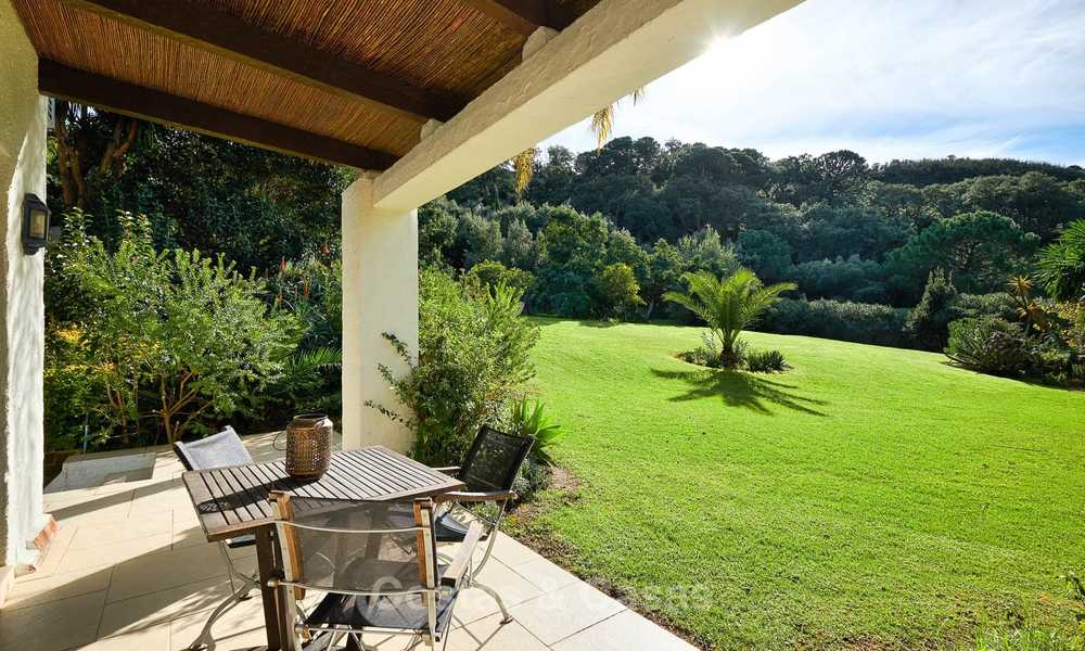 Ruime villa in landelijke stijl in een unieke natuurlijke omgeving te koop, Casares, Costa del Sol 8078