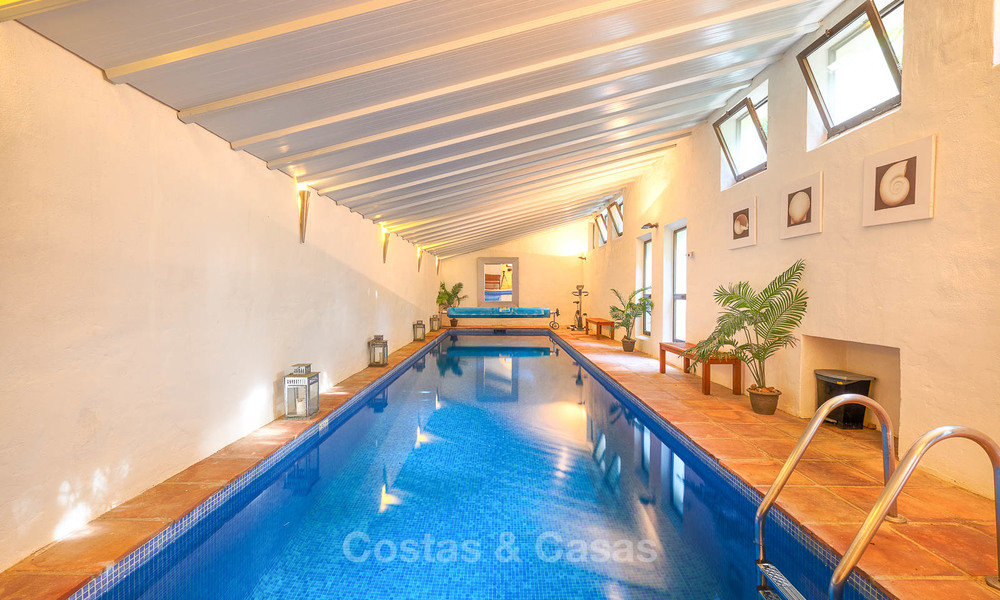 Ruime villa in landelijke stijl in een unieke natuurlijke omgeving te koop, Casares, Costa del Sol 8110