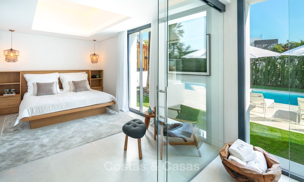 Prachtige gerenoveerde luxe villa te koop in Nueva Andalucia's Golf Valley - Marbella 8147