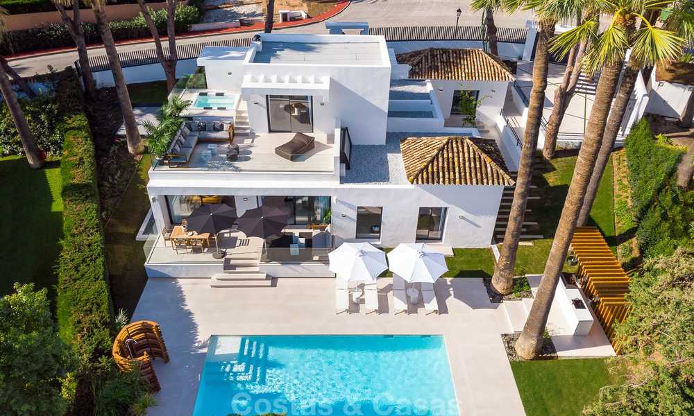 Prachtige gerenoveerde luxe villa te koop in Nueva Andalucia's Golf Valley - Marbella 8166