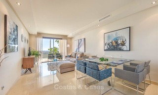 Buitenkans! Mooi en zeer ruim luxe appartement met zeezicht te koop, instapklaar - Benahavis, Marbella 8302 