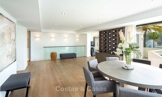 Heerlijke gerenoveerde luxe villa met zeezicht te koop, in Nueva Andalucía´s Golf Valley, Marbella 8215 