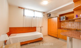 Ruime en luxueuze villa in traditionele stijl te koop, eerstelijn golf, Nueva Andalucía, Marbella 8259 