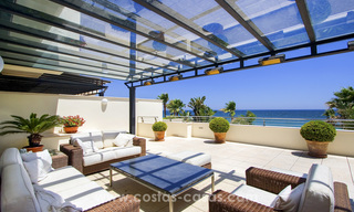 Beachfront luxe appartementen te koop op de Golden Mile, Marbella, op loopafstand van Puerto Banus 22340 
