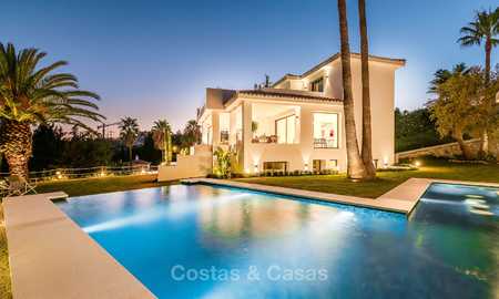 Instapklaar! Volledig gerenoveerde villa in Andalusische stijl te koop, Golf Valley, Nueva Andalucía, Marbella 8405