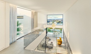 Indrukwekkende eigentijdse luxe villa met panoramisch zeezicht te koop, in een golfcomplex, instapklaar - Benahavis, Marbella 8473 