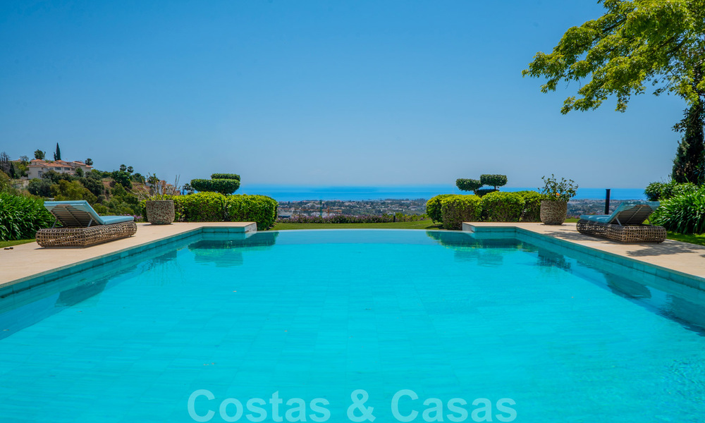 Luxueuze villa in traditionele stijl met prachtig uitzicht op zee te koop, Benahavis - Marbella 37151